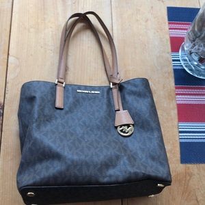 Michael  Kors zip tote bag